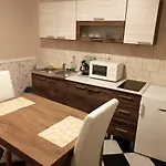 Magdalena Apartmanhaz *