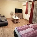 아파트 Magdalena Apartmanhaz *