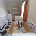 Magdalena Apartmanhaz 아파트 *
