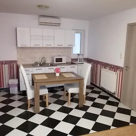 Magdalena Apartmanhaz * Heviz