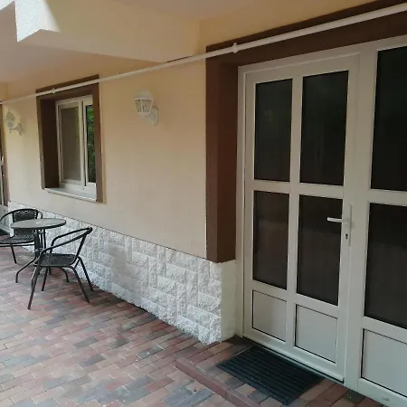 Apartment Magdalena Apartmanhaz *