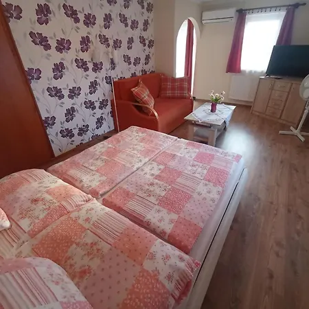 Apartment Magdalena Apartmanhaz Hévíz