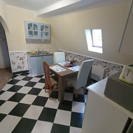 Apartment Magdalena Apartmanhaz *