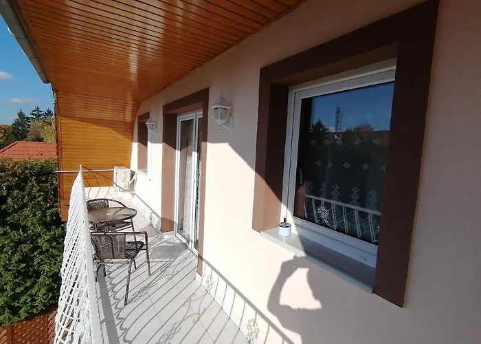 Magdalena Apartmanhaz Апартаменты *