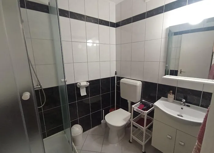 Magdalena Apartmanhaz *